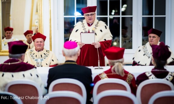Kolegium Rektorów Uczelni Wrocławia i Opola wręczyło Nagrodę im. prof. Józefa Dudka ks. abp. prof. Alfonsowi Nossolowi