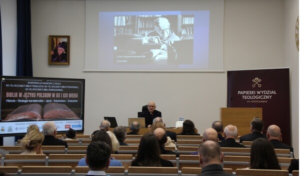 Konferencja ,,Biblia w języku polskim w XX i XXI wieku” za nami